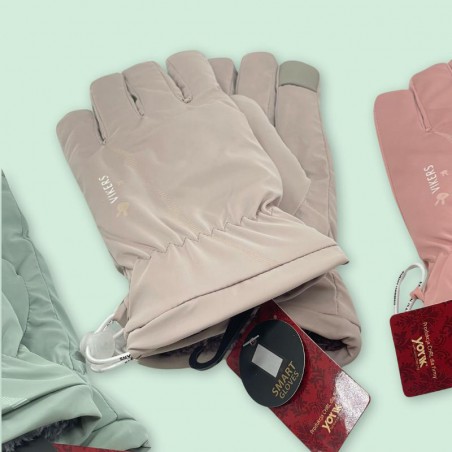 Wholesale Smart Winter Gloves Soft and Durable