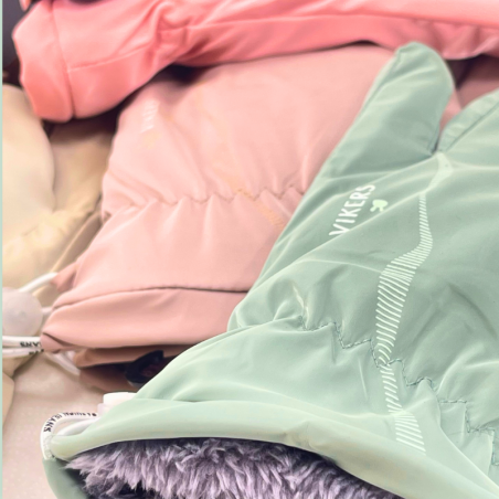 Wholesale Smart Winter Gloves Soft and Durable