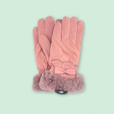 Wholesale winter gloves collection 2024/2025 - timeless elegance for retailers
